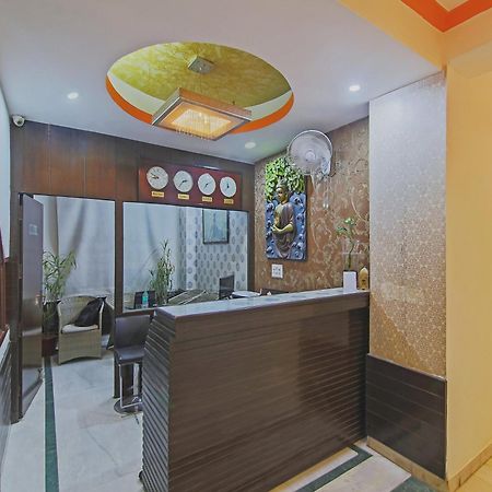 Capital O Tipsyy Near Aravali Biodiversity Park Gurgaon Exteriör bild