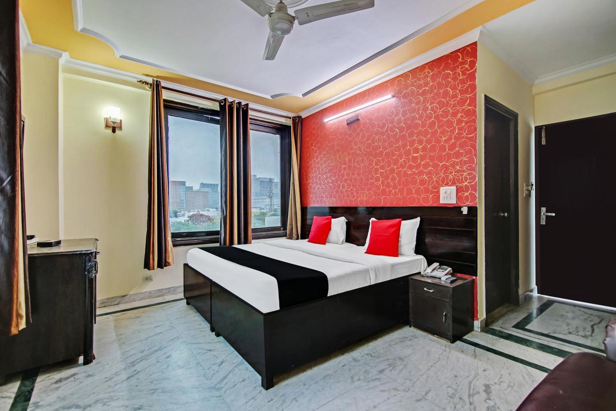 Capital O Tipsyy Near Aravali Biodiversity Park Gurgaon Exteriör bild